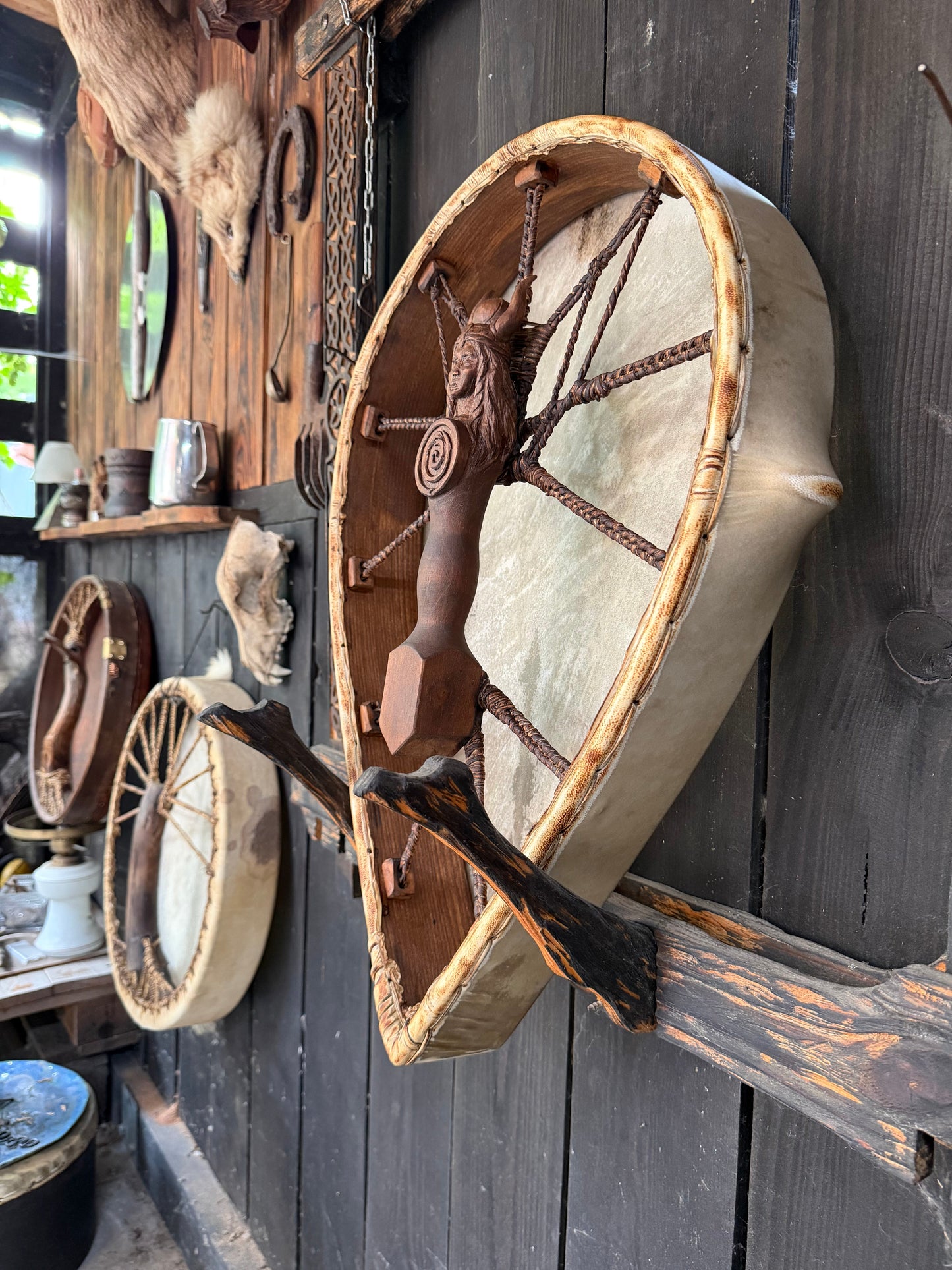Shamanic Drum — 20/18" Teardrop