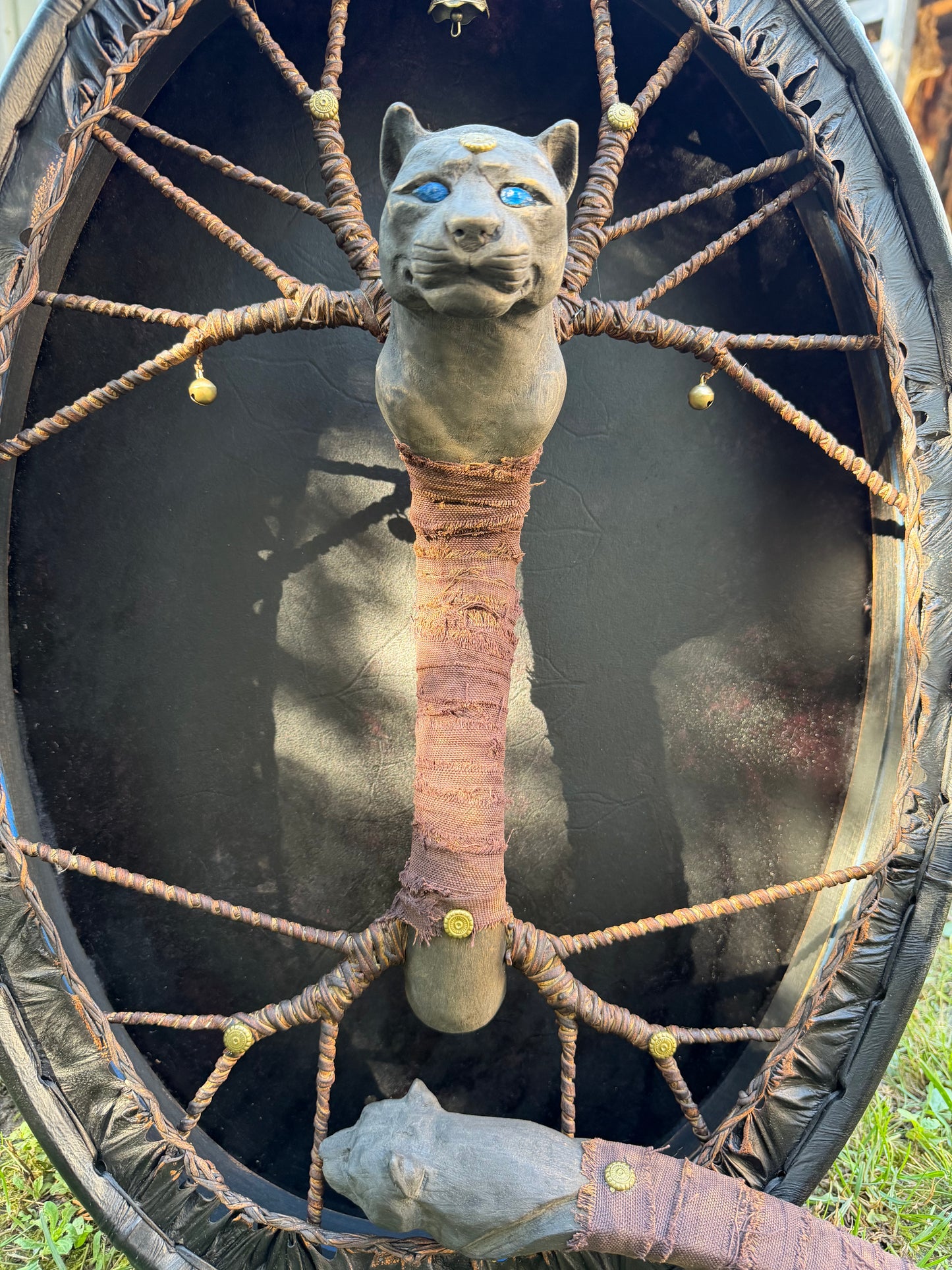 Shamanic Drum 'The Black Panther' — 24/20" Oval