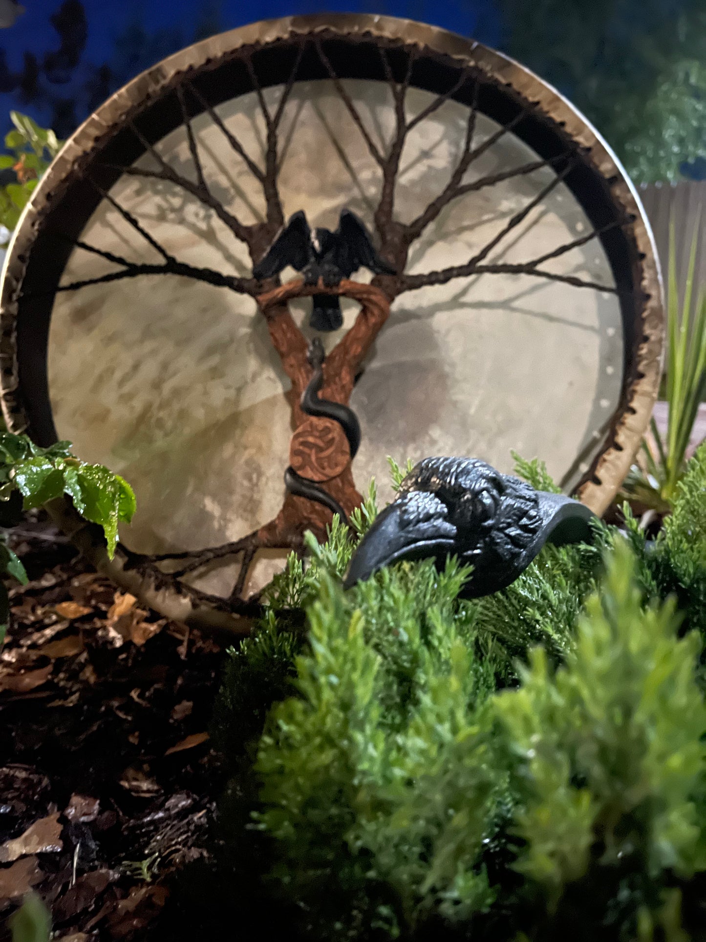 Shamanic Drum 'Raven and Snake' — 20" Round